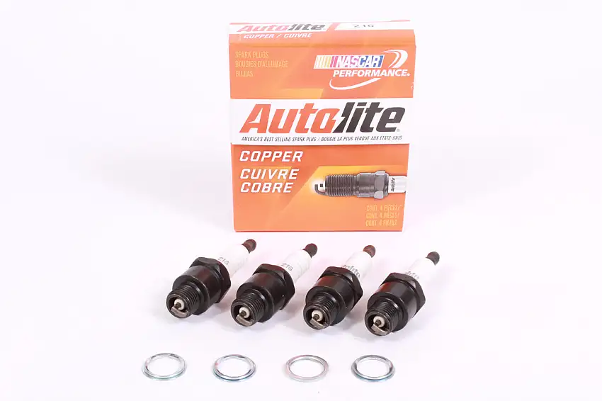 Box of 4 Autolite 216 Copper Non-Resistor Spark Plugs 14mm Thread 7/16" Reach