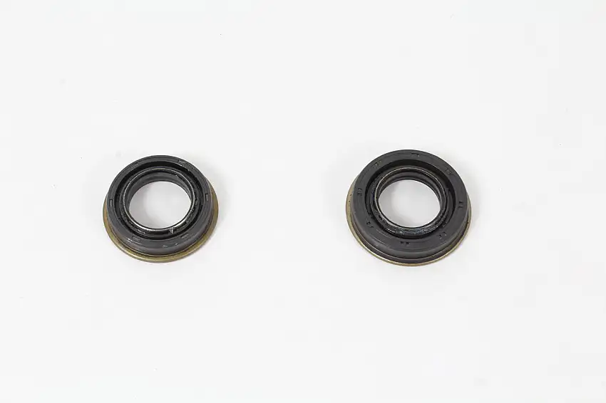 Genuine Honda 91205-733-703 & 91206-733-703 Water Seal Set Fits FC600 FC600K1