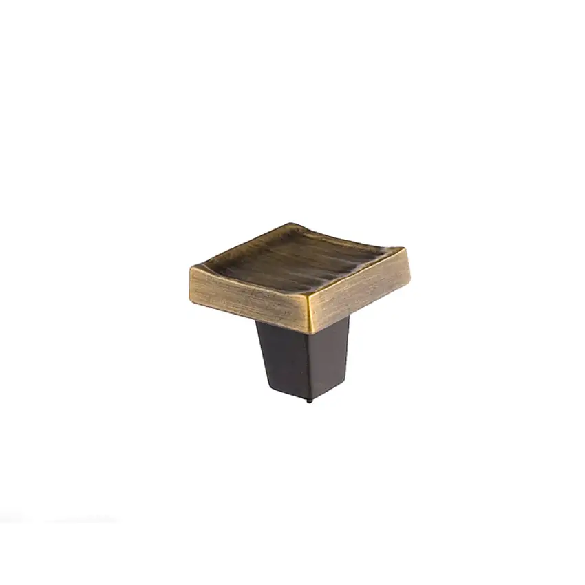 Forged 3 Square Knob By Du Verre