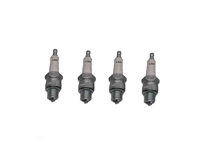 4 Pack Genuine Champion L86C Spark Plug Copper Plus 306